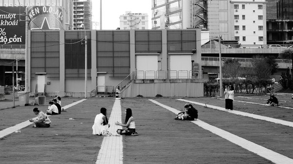 Enhance your gaze: uncovering tear trough filler advantages