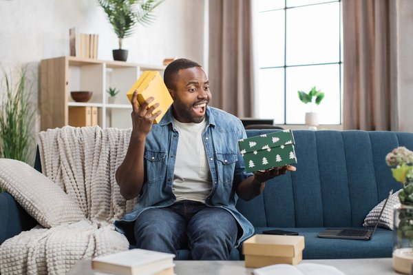 Experience the thrill of unboxing epical mystery boxes